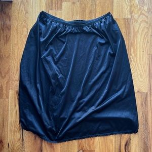 Black slip /skirt